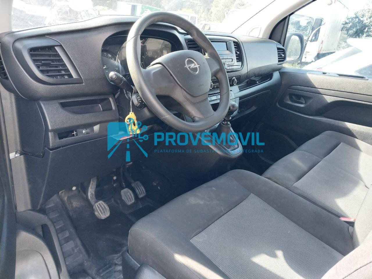 photo_5019633003482778589_y